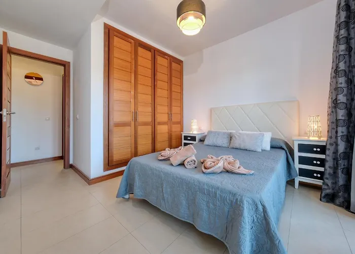 Bella Vista - Duplex With Shared Pool And Bbq By Lanzarote *