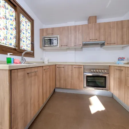 Semesterbostad Home2Book Bellavista Puerto Calero Pool & Bbq *