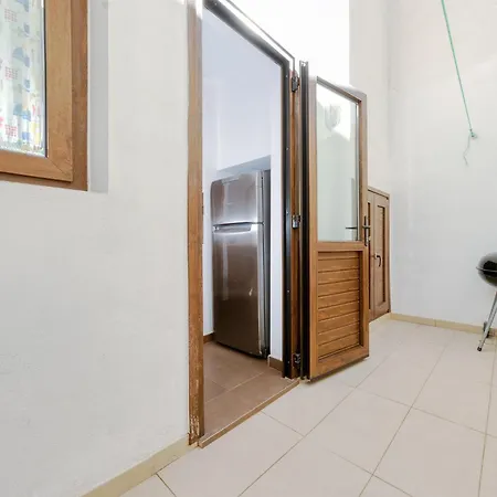Bella Vista - Shared Pool And Bbq By Lanzarote